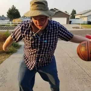 Meet your Posher, Mitchel